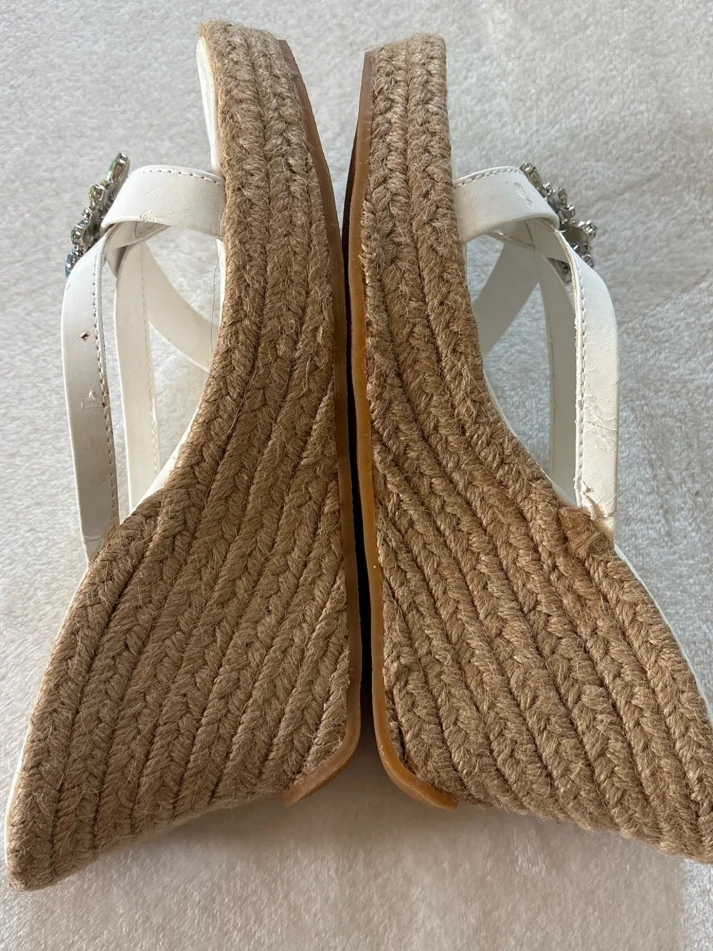 Y2K White Soda Rhinestone Floral Strappy Wedge Heels Size 7 READ
